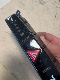 фото thumb №7, Hyundai i20 lift 12- перемикач аварійних панель