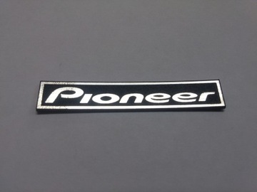 Наклейка-эмблема PIONEER 52 x 9 мм *СЕРЕБРЯНАЯ