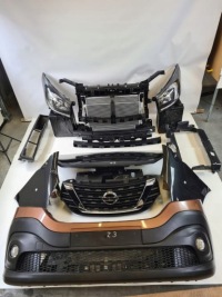 фото thumb №1, Перед бампер радіатор решітка радіатора лампи nissan nv300