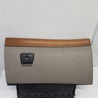 фото thumb №1, Бардачок пассажира volvo xc90 3409563