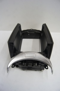 фото thumb №6, Підлокітник w205 c-klasa sedan