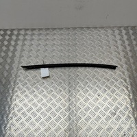 фото thumb №5, Bmw 4 f32 f33 2016 левая сторона молдинг / прокладка стекло дверь