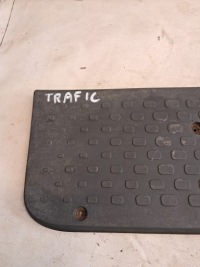 фото thumb №2, Поріг підніжка двері renault trafic iii 8200943146 23r