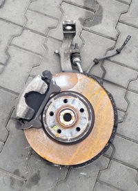 фото thumb №1, Mercedes w213 поворотный кулак ступица правая перед 4-matic