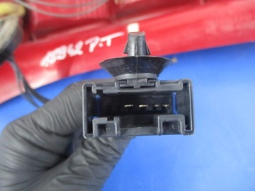 фото thumb №3, Citroen c4 i лампа зад права нижня оригінал