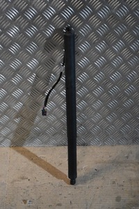 фото thumb №1, Idealny привід кришки porsche macan 1