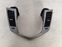 фото thumb №1, Chevrolet cruze 2012 решётка обдув средняя