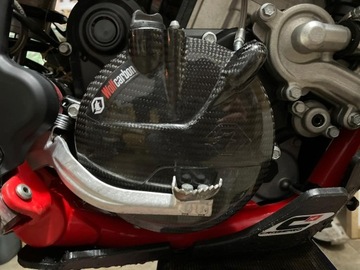 КРЫШКА СЦЕПЛЕНИЯ CARBON BETA RR 125/200 2019-22