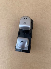 фото thumb №10, Ioniq 5 панель кнопка відкривання вікон перед задня