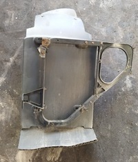 фото thumb №1, Крило бризковик лівий перед кабіни volvo fh fm