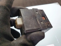 фото thumb №7, Lexus is 200-300 1999 перемикачі підігрів сидінь