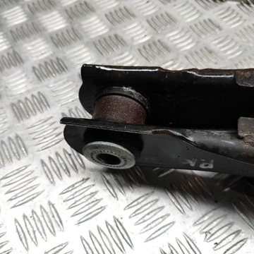 фото thumb №6, Toyota hiace h50, h60, h70 2001 ліва сторона нижній важіль переднє