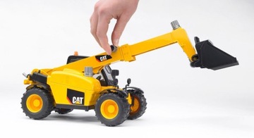Телескопический погрузчик Bruder 02141 CAT