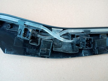 фото thumb №8, Skoda octavia iv права планка консолі led