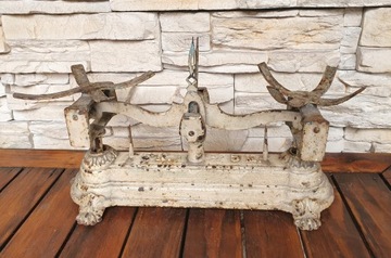 Старые весы 5 кг, чугунные львиные лапы, антик.