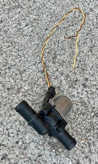 фото thumb №7, Volvo xc60 ii xc90 v90 s90 помпа wody клапан основа кронштейн