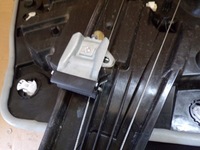 фото thumb №8, Ford fiesta mk8 підйомник вікна лівий перед