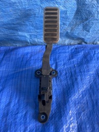 фото thumb №1, Педаль газу kia stonic lift 24r 32700-xxxxx