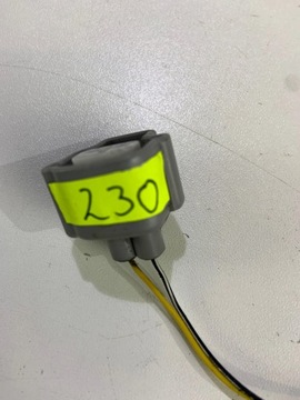 фото thumb №5, Штекер разъём лампы правая перед nissan juke f15 i рестайлинг 2pin