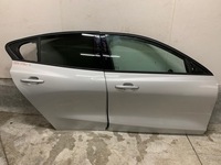 фото thumb №1, Ford focus mk4 hb двері правий задня