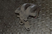 фото thumb №2, Alfa romeo 159 2008 права сторона задній супорт гальмівний