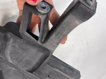 фото thumb №9, Audi q5 sq5 2017 80a тримач кріплення лампи передній правий 80a805608