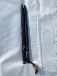 фото thumb №1, Bmw x1 f48 амортизаторы амортизаторы крышки задняя комплект