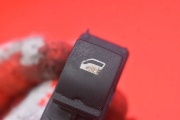 фото thumb №9, Вимикач підйому скла правий перед 9662297xt peugeot 5008 1 i 09-13