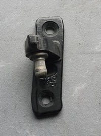 фото thumb №1, Петля дверь правый перед góra mercedes e 213 w213