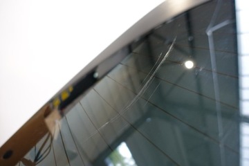 фото thumb №3, Mercedes w205 c класс sedan стекло задняя зад