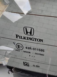 фото thumb №2, Honda civic 2017 хэтчбек - задняя стекло