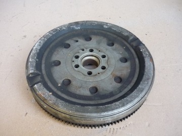 фото thumb №3, Колесо двомасовий vw 2.0 fsi 150km 06f105264c