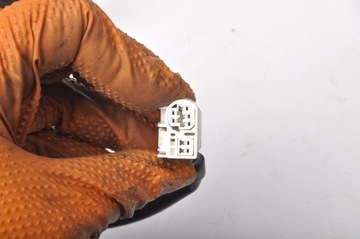 фото thumb №7, Toyota yaris iii зеркало правые 7 pin англичанин