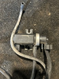 Купити 2246175 клапан вакууму range rover p38, фото thumb