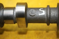 фото thumb №12, Вал розподільного валу всмоктуючий pe01 mazda 3 2.0 b e01i