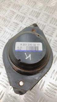 Mercedes-benz gl x164 2010 кронштейн двигуна Зі Шроту, фото thumb