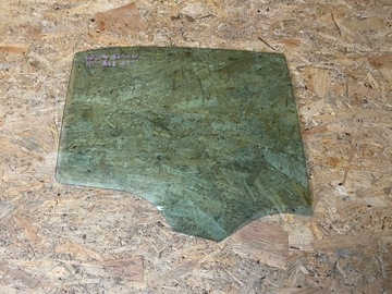 фото thumb №1, Стекло дверь правая правые зад mercedes c-klasa w204 sedan as2 07"