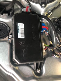 фото thumb №1, Alfa romeo 159 модуль блок керування двері 50504215