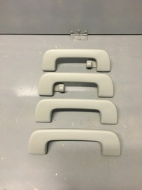 фото thumb №1, Кронштейн ручка стельовий audi оригінальний номер 8v0857608