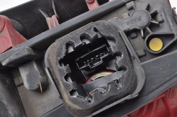 фото thumb №10, Peugeot 308 i рестайлінг лампа права задня праві зад універсал