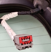 фото thumb №7, Кришка багажника скло задня задня volvo c30 комплектна