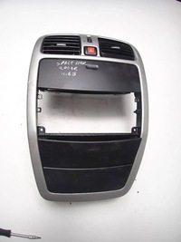 фото thumb №8, Консоль средняя решётки обдув wł аварийных mitsubishi space star 04r