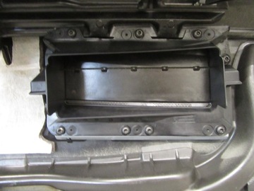 фото thumb №15, Панель раздаточная bmw 5 e60 e61 европа 03-05r. кружки серый