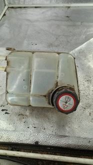 фото thumb №1, Бачок. жидкость радиатора ford focus 1.6b 99r hb