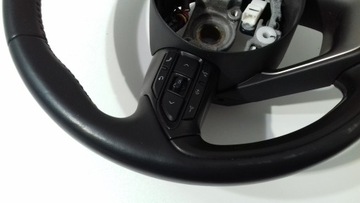 фото thumb №6, Toyota yaris cross руль