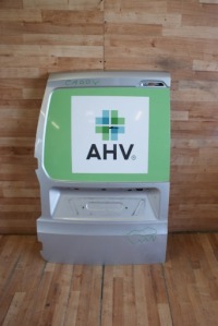 фото thumb №1, Двері ліва задні лівий задня vw caddy 2k7 2020-