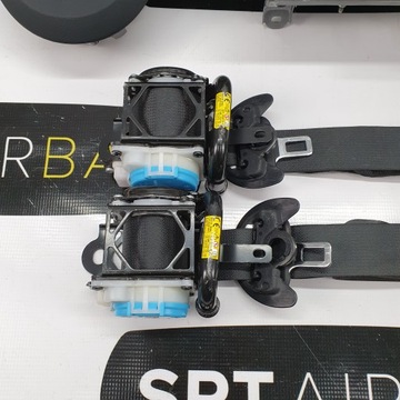 фото thumb №9, Yaris iii 3 рестайлинг панель консоль подушки ремни подушка безопасности 2015 - 2020