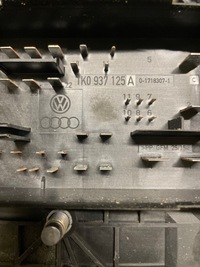 фото thumb №4, Коробка запобіжників volkswagen оригінальний номер 1k0937125a