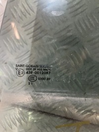 фото thumb №2, Скло двері ліва лівий задня opel mokka b ii 21 r