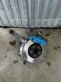 фото thumb №1, Поворотний кулак лівий перед ліва передня giulia 00505397400 50544247 комплект rwd